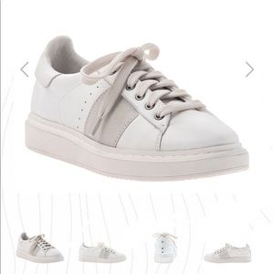OTBT White Sneakers Normcore